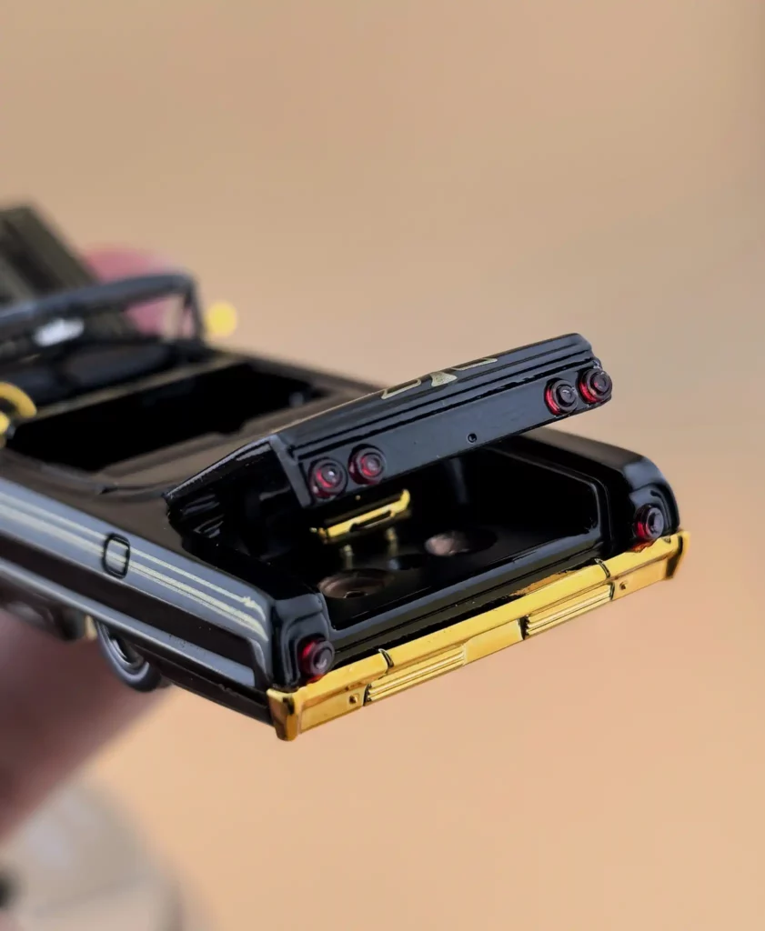 Fine Works 64 Impala Lowrider Black/Gold
